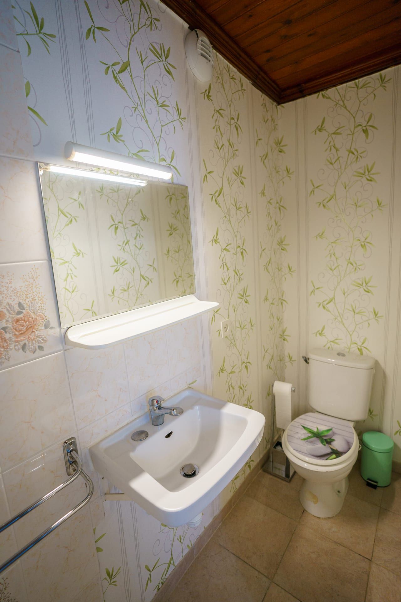 Brocéliande — cabinet de toilette